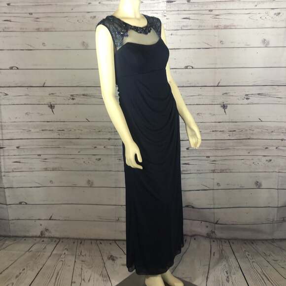 DAVID'S BRIDAL long beaded illusion cap-sleeve dress size 12 - Picture 11 of 17